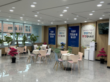 교회로비